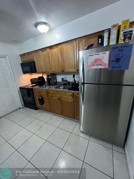 70 184th Ter, Miami, FL 33169-4512