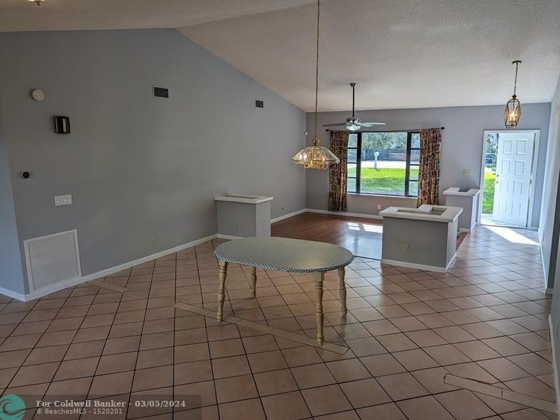 333 Nw 35th St, Boca Raton, FL 33431