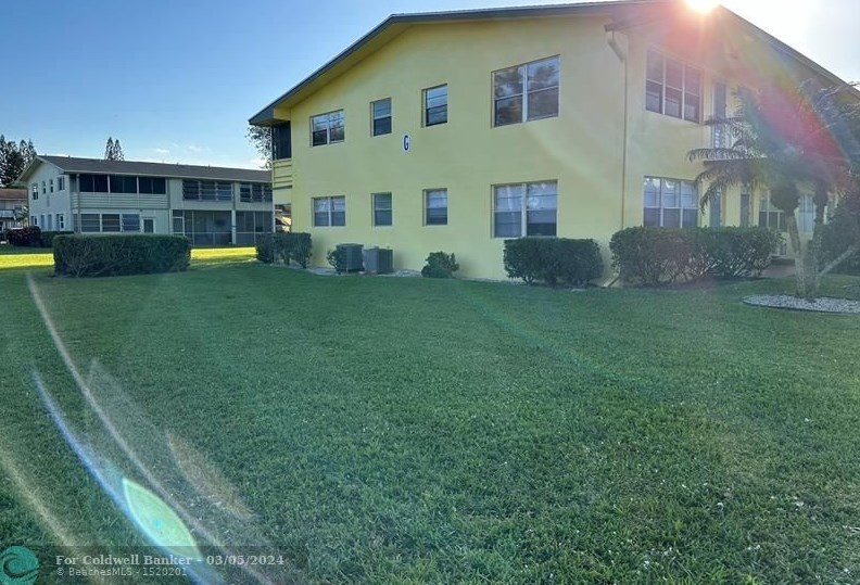 134 Sussex G #134, West Palm Beach, FL 33417