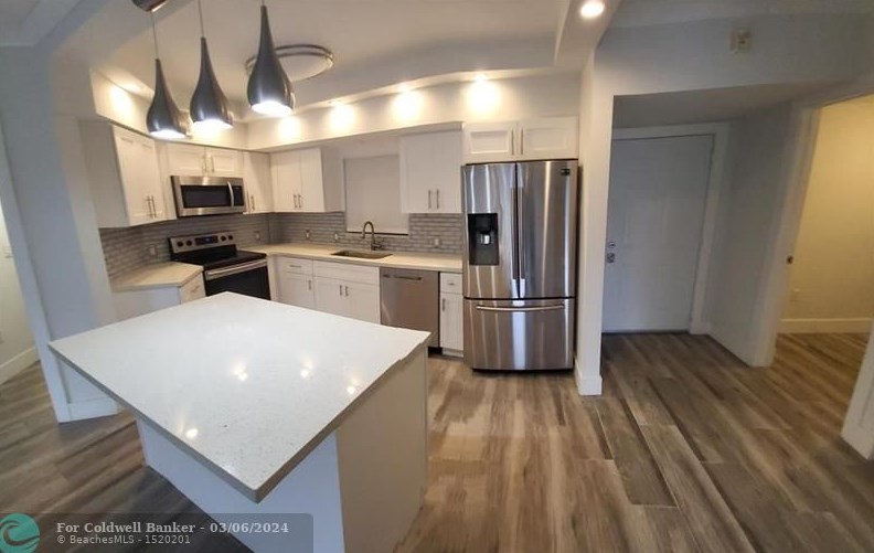 2105 Lavers Cir #200, Delray Beach, FL 33444
