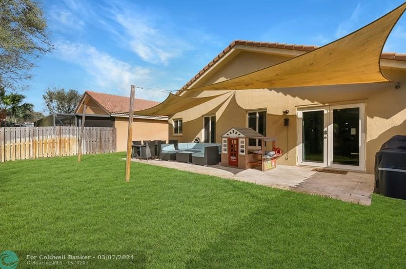 20524 5th St, Hollywood FL  33029-3464 exterior