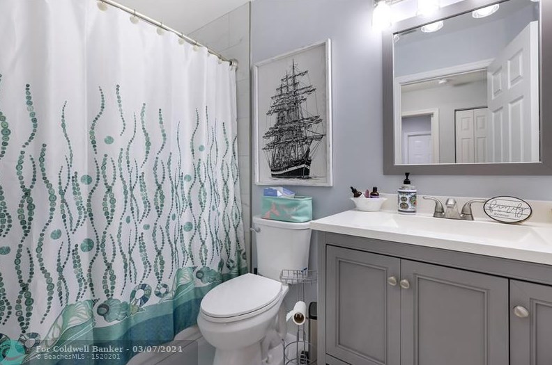 20524 5th St, Hollywood FL  33029-3464 exterior