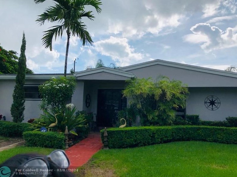 20115 Ocean Curve Dr, Miami, FL 33189-1852