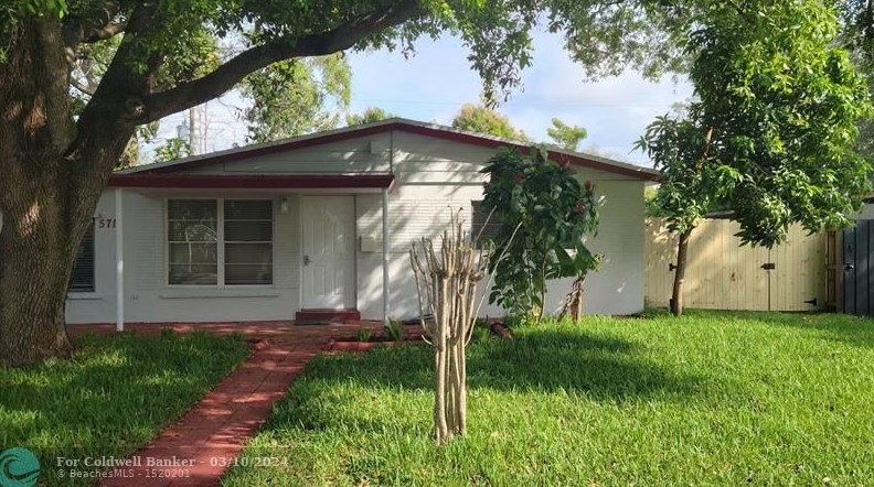 5715 Douglas St, Hollywood, FL 33021