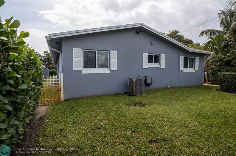 2434 Sherman St #b, Hollywood, FL 33020