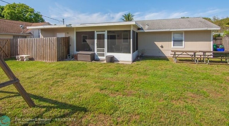 745 18th Pl, Vero Beach FL  32962-7006 exterior