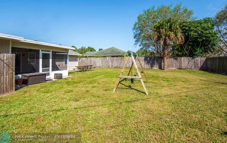 745 18th Pl, Vero Beach FL  32962-7006 exterior