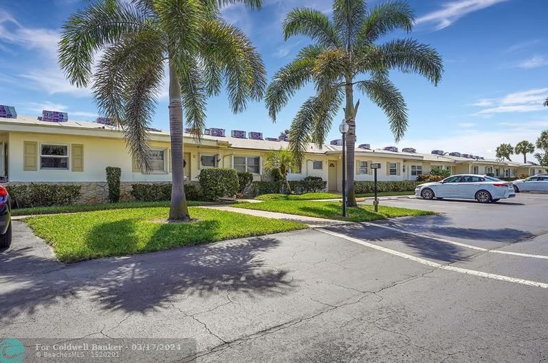 2894 Crosley Dr, West Palm Beach, FL 33415-8453