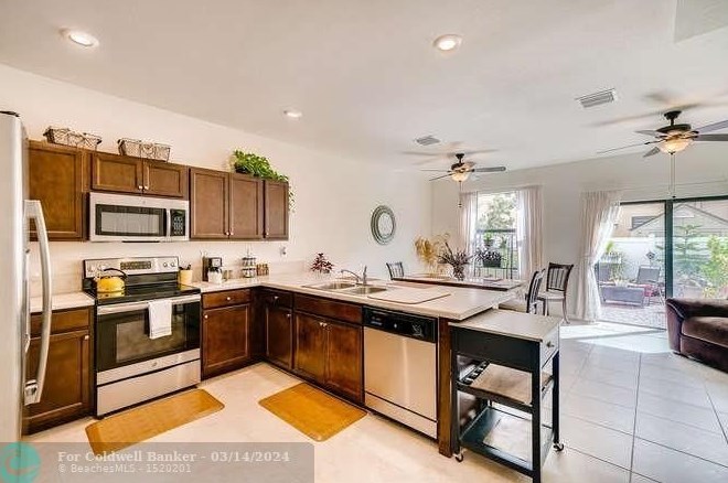9255 W 33rd Ln #9255, Hialeah, FL 33018