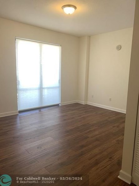 8390 72nd Ave, Miami FL 33143-7606 exterior