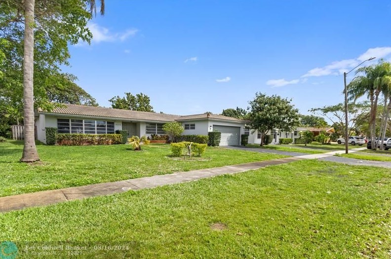 4233 Monroe St, Hollywood, FL 33021-7344