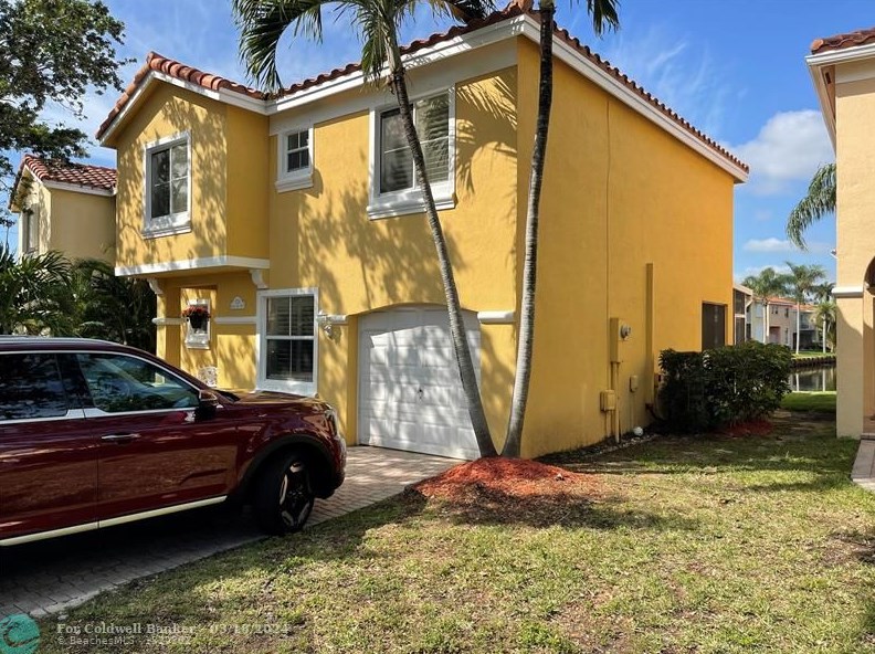 1724 Royal Palm Way, Hollywood, FL 33020-2573