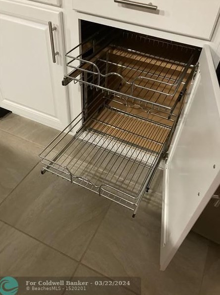 1868 Red Oak Ter, Vero Beach FL  32966 exterior