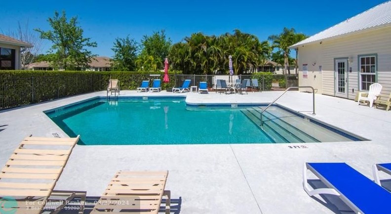 1868 Red Oak Ter, Vero Beach FL  32966 exterior