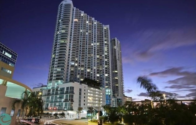 350 S Miami Ave #1801, Miami, FL 33130
