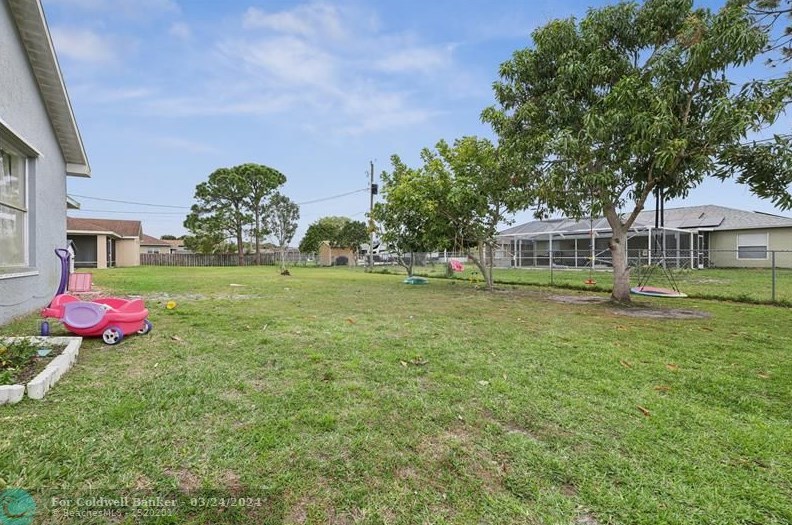 465 Sw Eyerly Ave, Fort Pierce, FL 34983