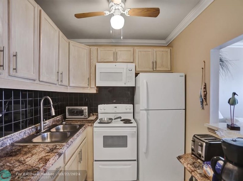 368 Sheffield O #368, West Palm Beach, FL 33417