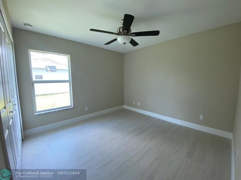 1050 Consolata Ave, Fort Pierce FL  34953-2877 exterior