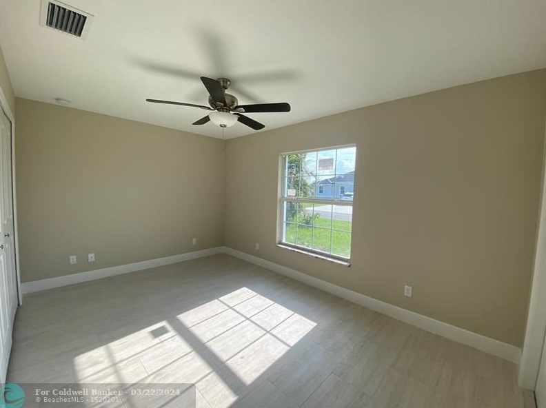 1050 Consolata Ave, Fort Pierce FL  34953-2877 exterior