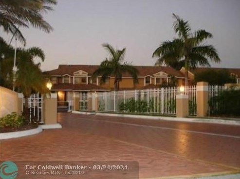 8112 Sw 21st Ct #8112, Hollywood, FL 33025