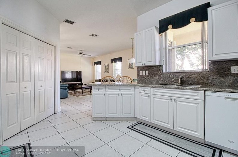 2080 99th Ave, Hollywood FL 33024-1416 exterior