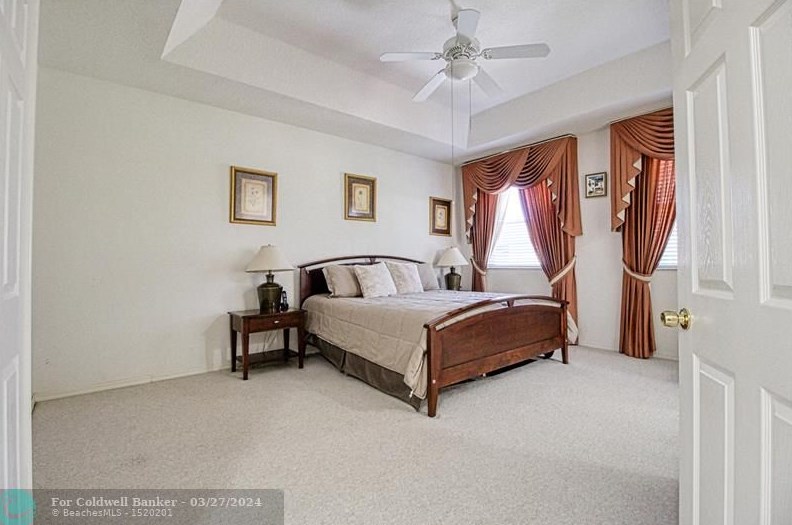 2080 99th Ave, Hollywood FL 33024-1416 exterior