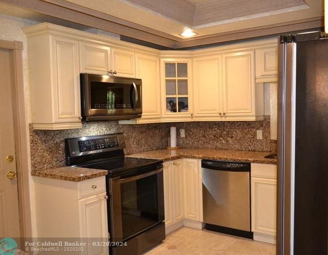 1860 179 St, Miami FL  33056-3831 exterior