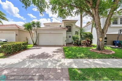 12334 NW 54th Ct - Photo 1