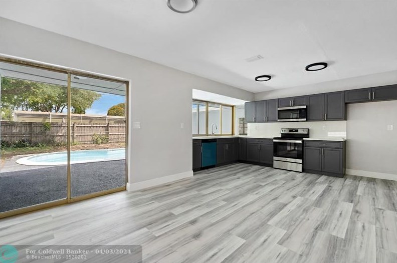 7901 Shalimar St, Hollywood, FL 33023