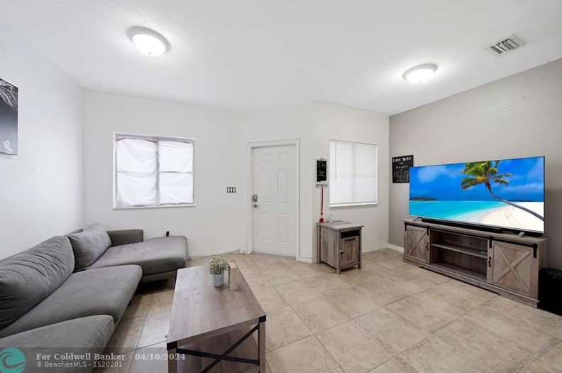 3055 Se 15th Ave, Homestead, FL 33035