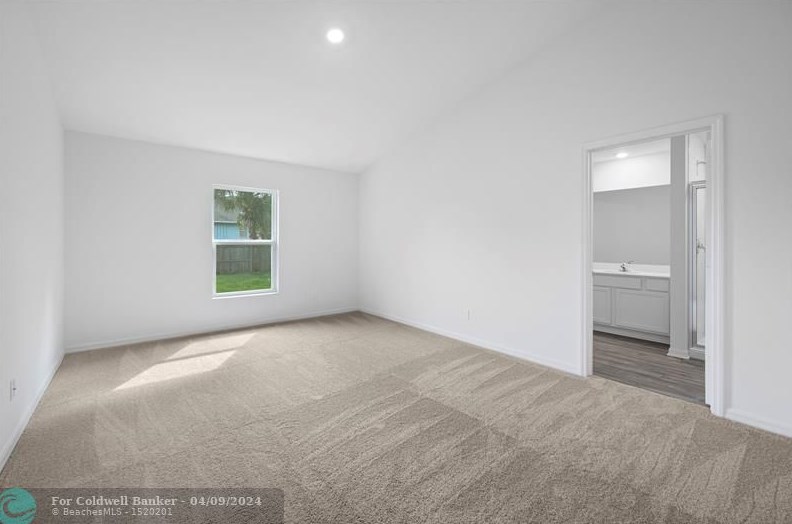 8455 100 Ave, Vero Beach FL 32967-3358 exterior