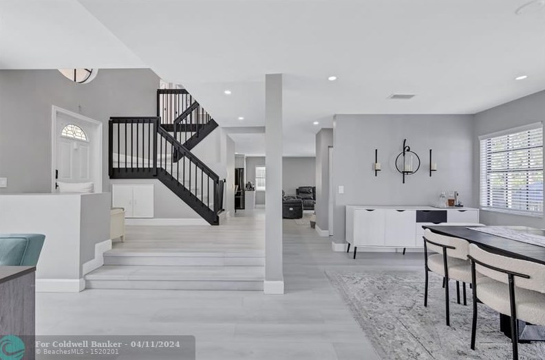 8613 Windy Cir, Boynton Beach FL  33472-5126 exterior