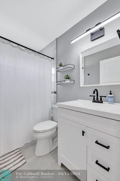 8613 Windy Cir, Boynton Beach FL  33472-5126 exterior