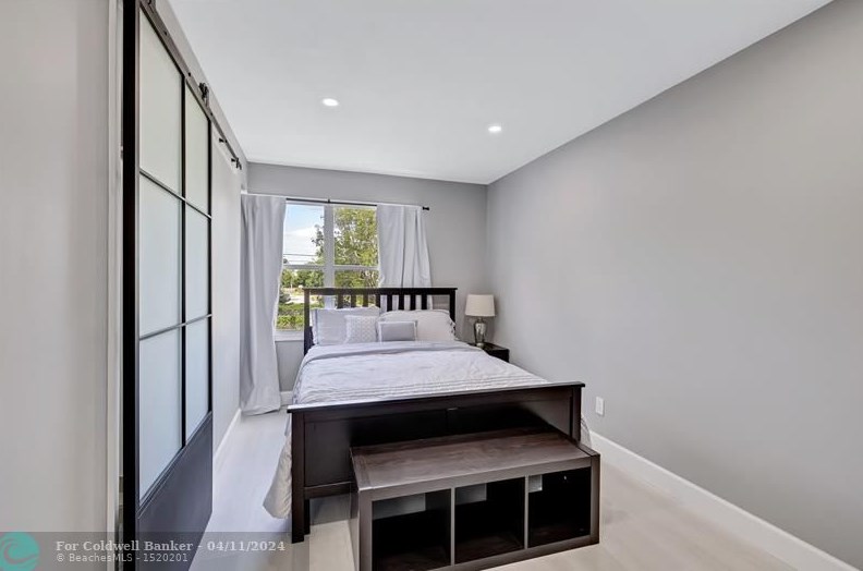 8613 Windy Cir, Boynton Beach FL  33472-5126 exterior