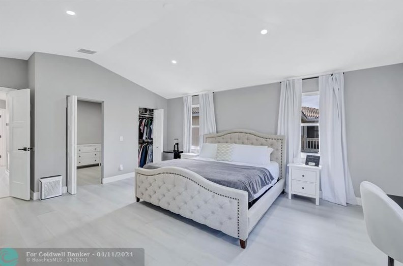 8613 Windy Cir, Boynton Beach FL  33472-5126 exterior