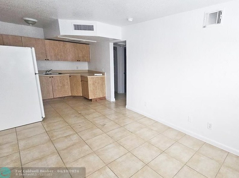 714 Latona Ave Apt 3, Lake Worth, FL 33460