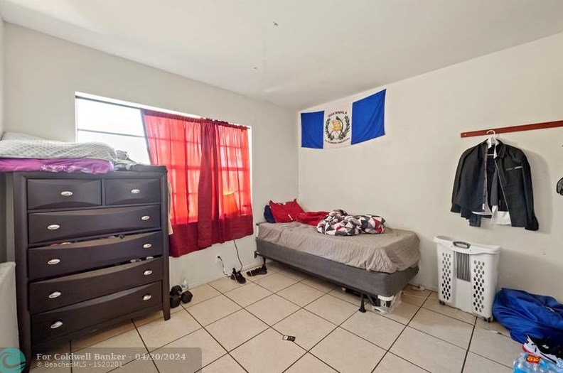 1122 N St, Lake Worth FL 33460-5246 exterior