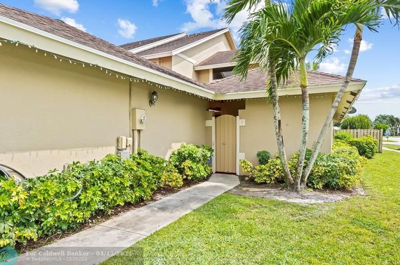 13924 Folkestone Cir #d, West Palm Beach, FL 33414