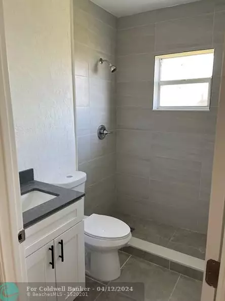 823 Helena Dr, Lake Worth FL  33461-3138 exterior