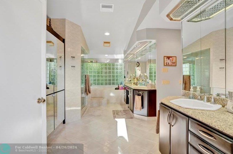 3341 37 St, Hollywood FL 33021-2520 exterior