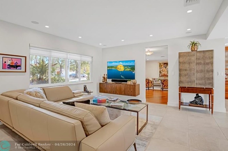 3341 37 St, Hollywood FL 33021-2520 exterior