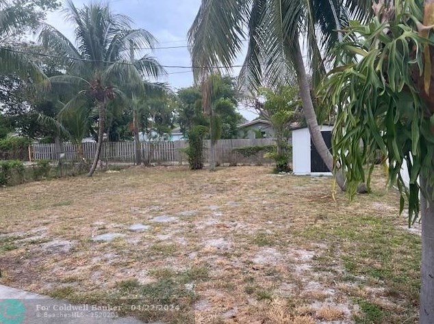 923 D St, Lake Worth FL  33460-2444 exterior