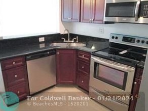 3061 Riverside Dr #6, Pompano Beach, FL 33065