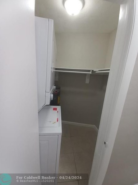 126 8th Ave, Dania Beach FL  33004-2739 exterior