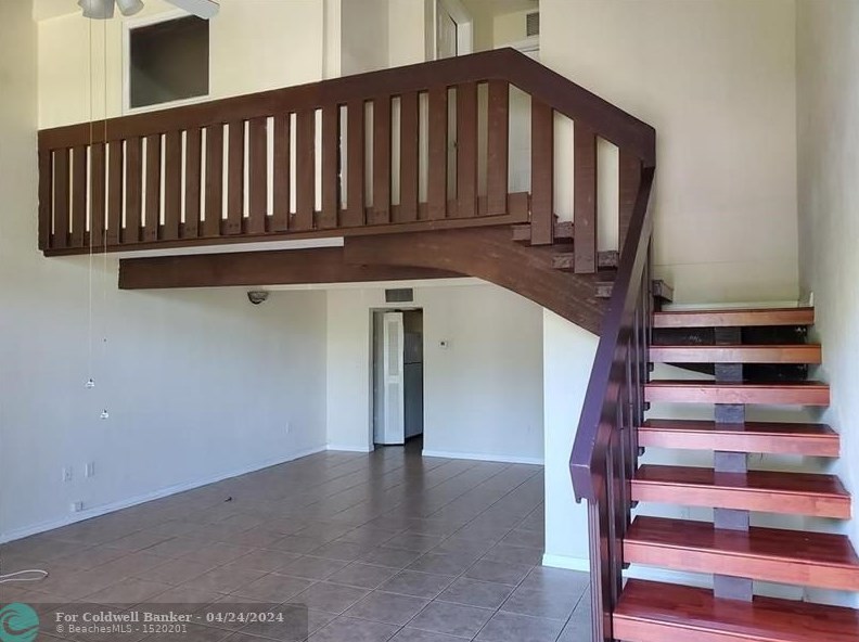 2421 N 40th Ave #102, Hollywood, FL 33021