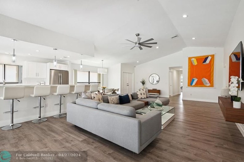 11061 Clover Leaf Cir, Boca Raton FL  33428-1606 exterior