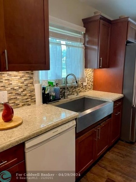 8592 Jasmine Way, Boca Raton, FL 33496-5076