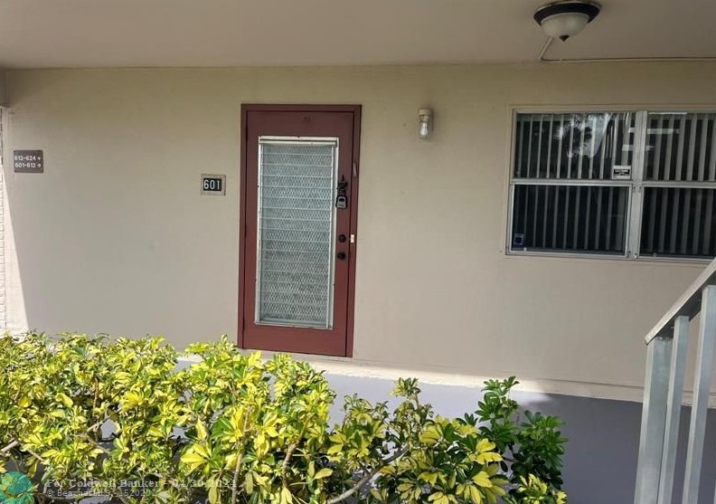 601 Saxony M #601, Delray Beach, FL 33446