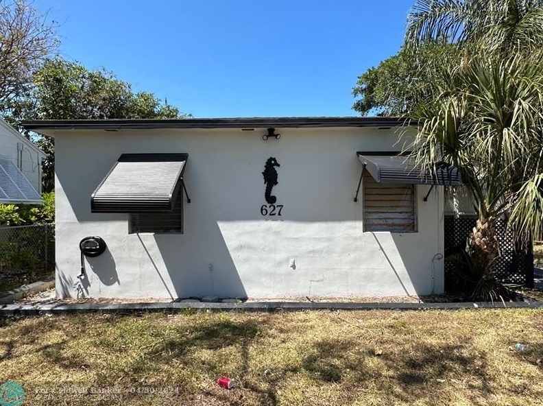 627 W Pine St #2, Lake Worth, FL 33462