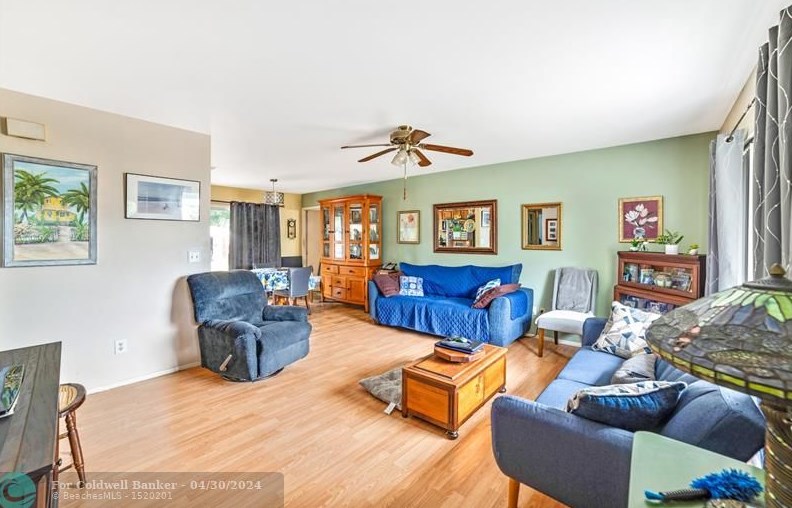 2065 7th Dr, Vero Beach FL  32962-7044 exterior